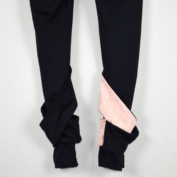 NEBBIA High Waisted Asymmetrical 7/8 Leggings in Black and Light - Picture 9 of 13